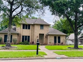 Building Photo - 2434 Hodges Bend Cir