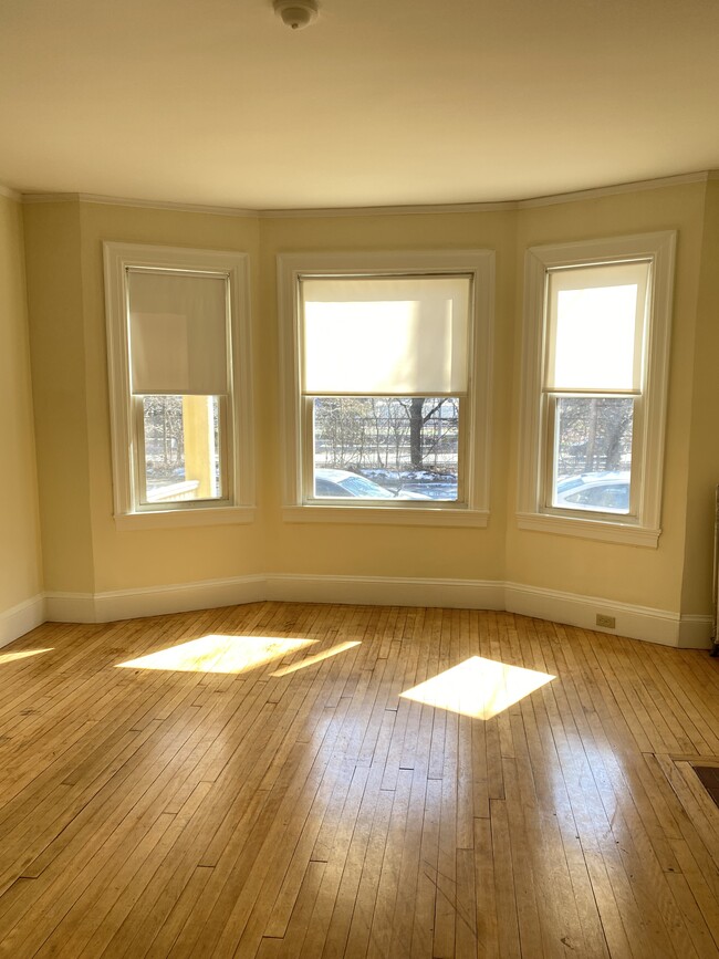 Foto del edificio - 91 Washburn Ave
