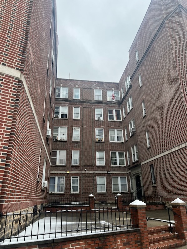 615 Pelham Pky N, Bronx, NY 10467 - Apartments in Bronx, NY ...