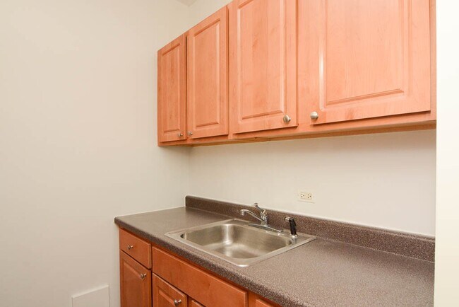 Foto del edificio - 1742 N Humboldt Blvd