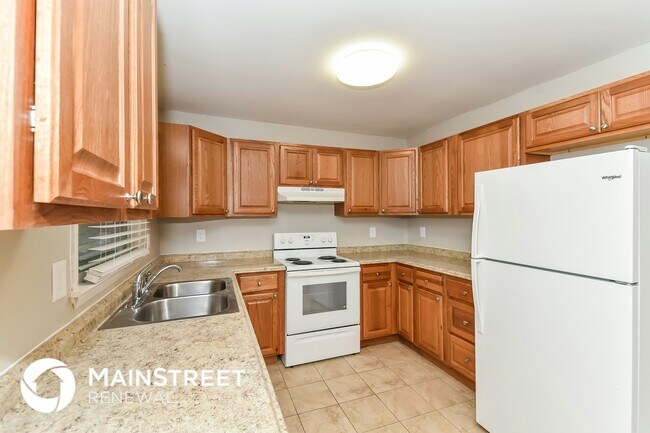 Building Photo - 2882 Green Trail Dr