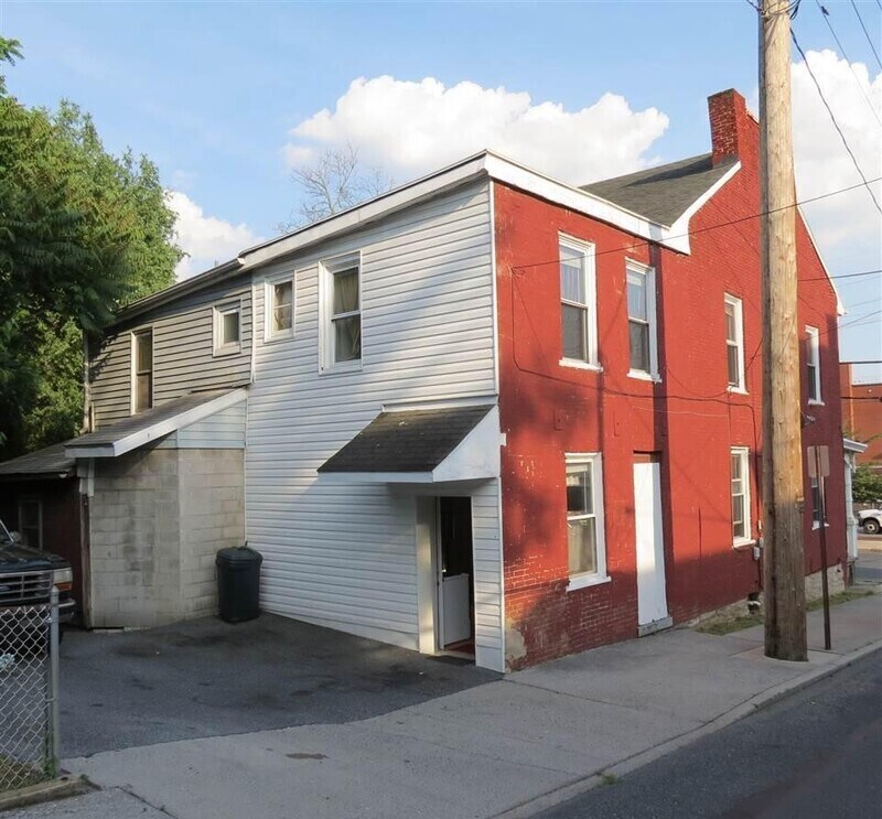 Foto del edificio - 781 Maple St