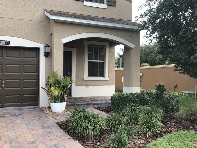 Foto del edificio - 3/2.5 End Unit Townhouse In Beautiful Lake...