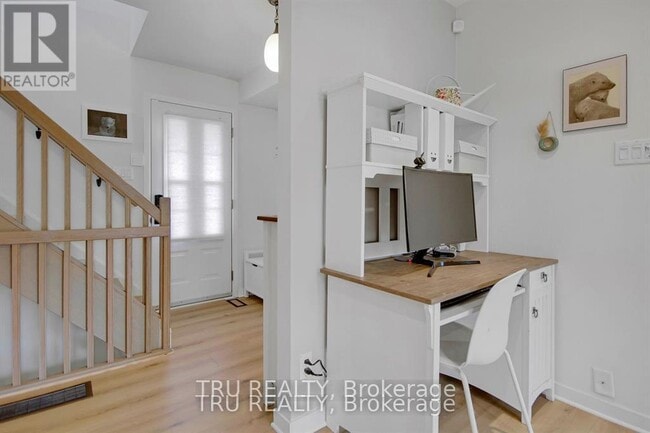 Building Photo - 36 Varley Dr