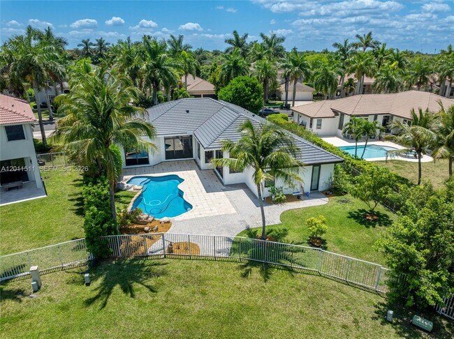 Building Photo - 812 Regal Cove Rd