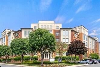 Building Photo - 24 Ave at Port Imperial