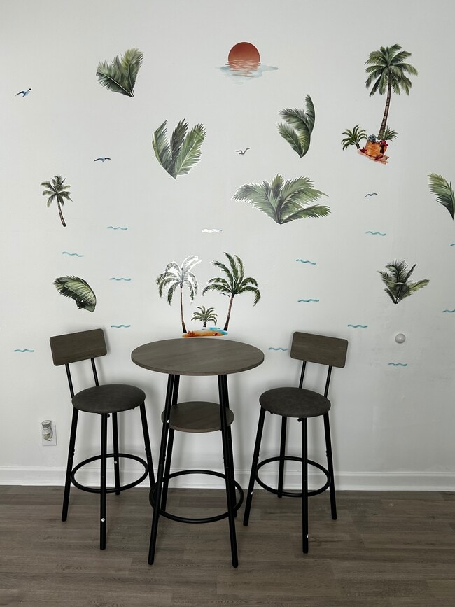 Breakfast Nook - 2809 7th St SW