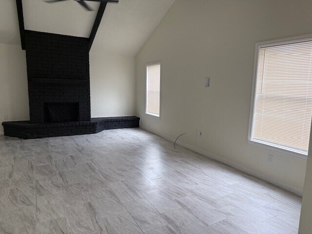Foto del edificio - 15123 Chasehill Dr