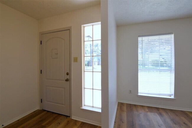 Foto del edificio - 18811 Pine Trace Ct