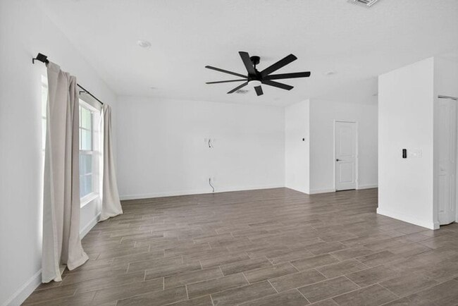 Building Photo - 1407 Tangled Orchard Tr