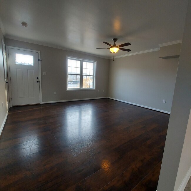 Foto del edificio - 102 Kadies Ln