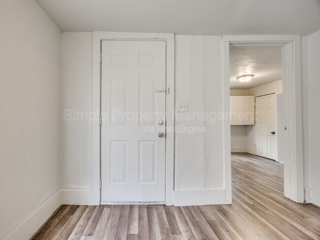 Building Photo - 2413 S Youngs Blvd