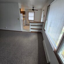 Building Photo - 1062 Perry St