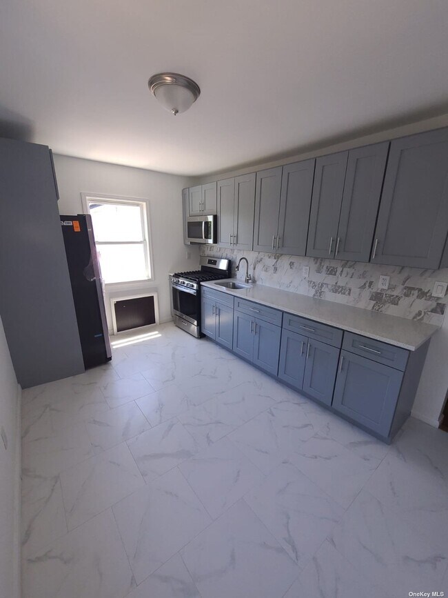 Foto del edificio - 115-21 222nd St