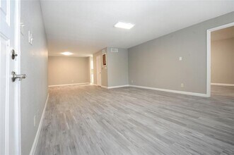Building Photo - 9700 Leawood Blvd