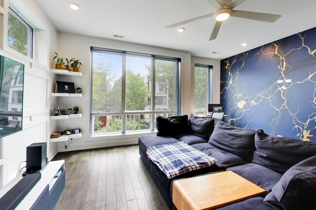 Foto del edificio - 3740 N Clifton Ave