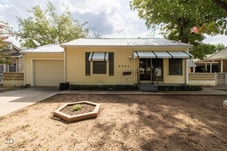 3321 Barrett Pl