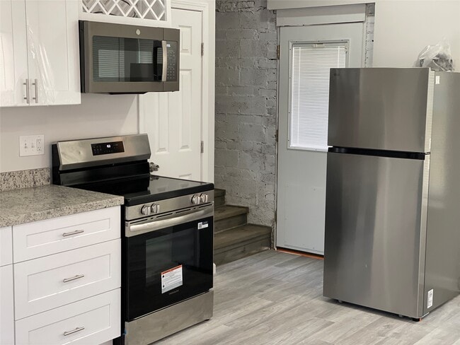 Building Photo - 1517 31st St