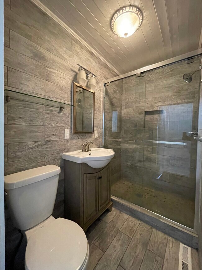 Photo - 2-12 Wolfe Ave House