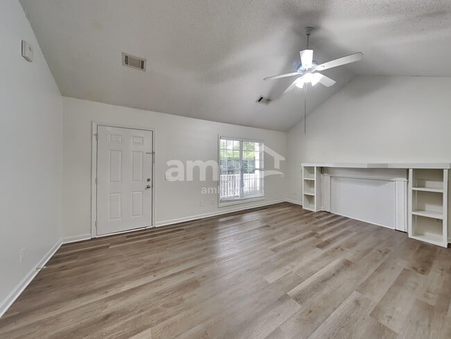 Building Photo - 412 Lokeys Ridge Rd