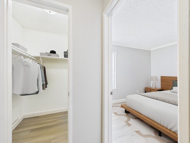 Foto del edificio - Sepulveda Landmark