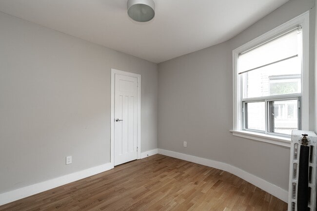 Building Photo - 143 Arlington Ave