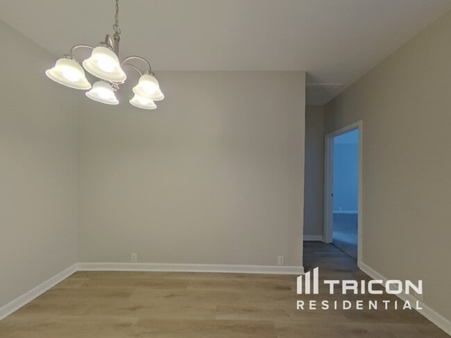 Building Photo - 1219 Mule Deer Dr