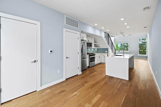 Foto del edificio - 2002 E 7th St