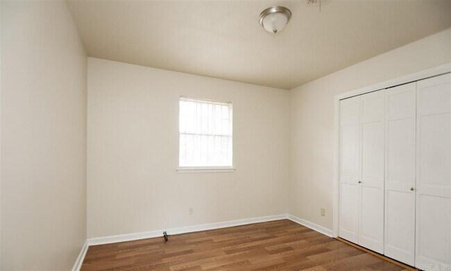 Building Photo - 5818 Southwick Dr