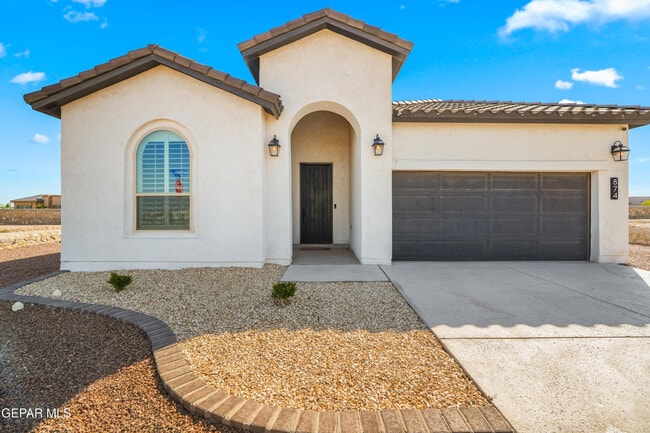 Building Photo - 874 Harpendem Dr