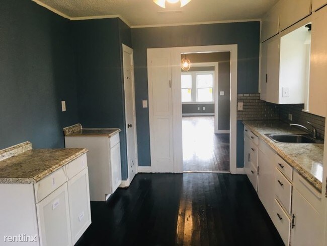 Foto del edificio - 2 br, 1 bath House - 609 E Morningside Dr