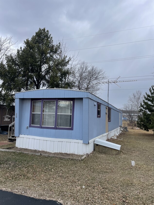 Foto principal - 1018 Washington Ave S