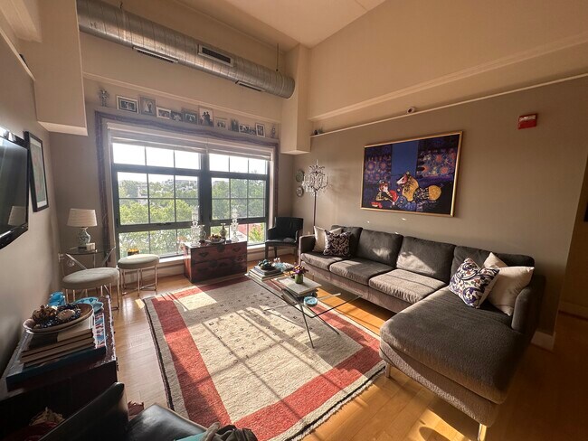 Building Photo - 1529 14th St NW