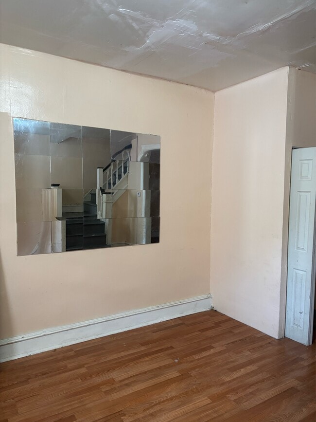 Photo - 5617 Carpenter St House