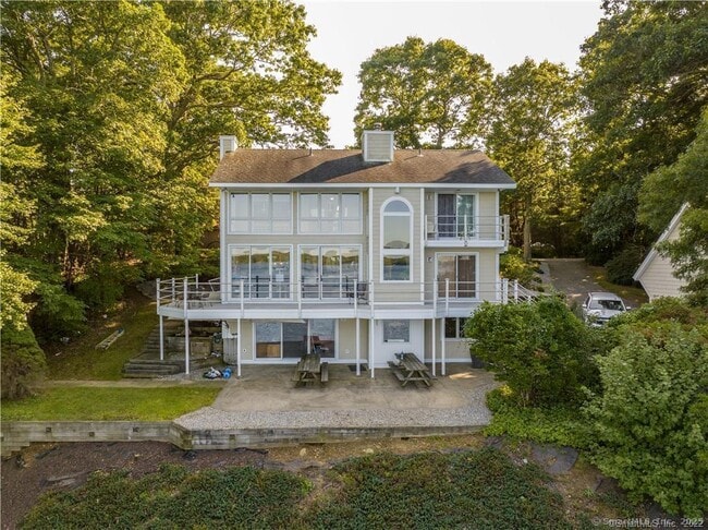 Building Photo - 166 Old Colchester Rd