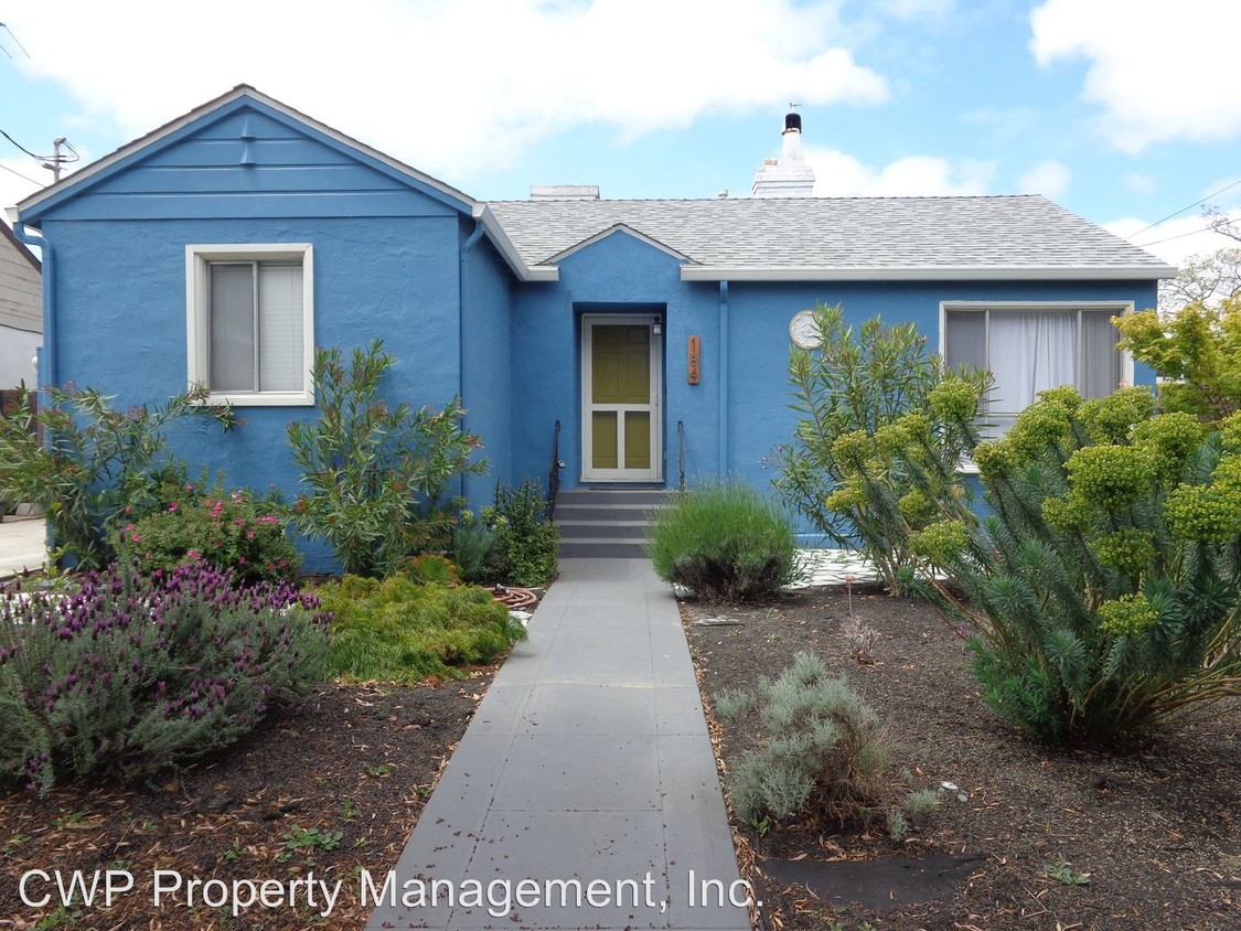 Primary Photo - 3 br, 2 bath House - 184 Farrelly Drive