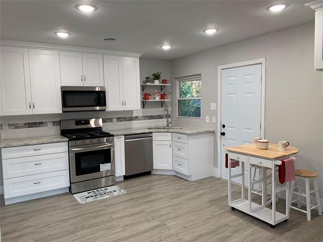 Foto del edificio - 1918 Melbourne Ave