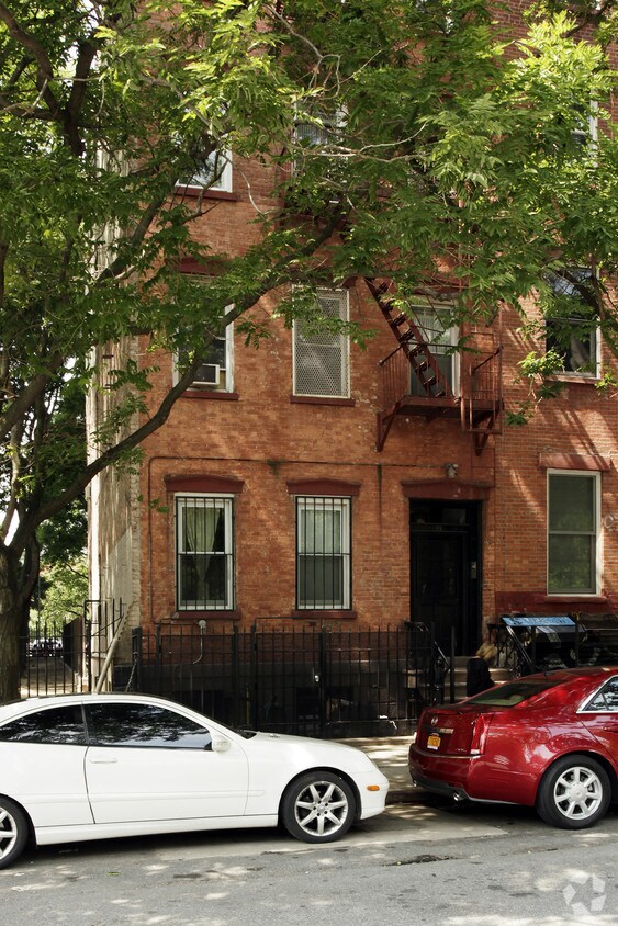 Building Photo - 115 E Second St