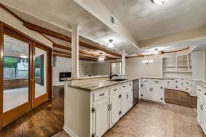 Foto del edificio - 2936 Woodmere Dr