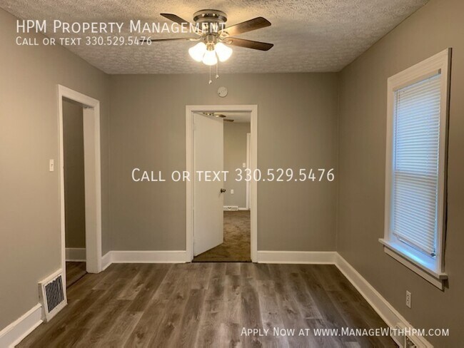 Foto del edificio - 816 Cody Ct NW