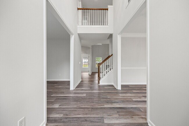 Foto del edificio - 4 bed/2.5 bath in Matthews - 1st Month's Rent only $1000!