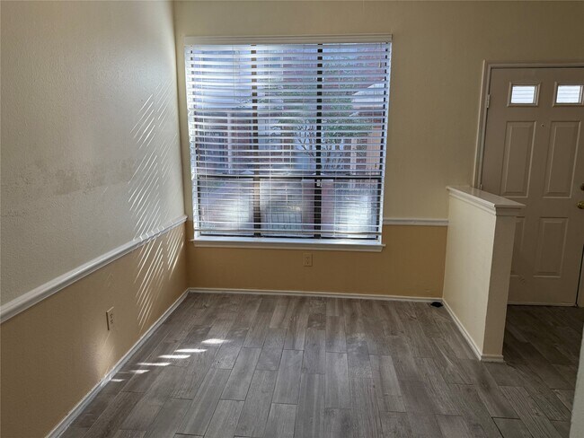 Building Photo - 1103 Dulles Ave