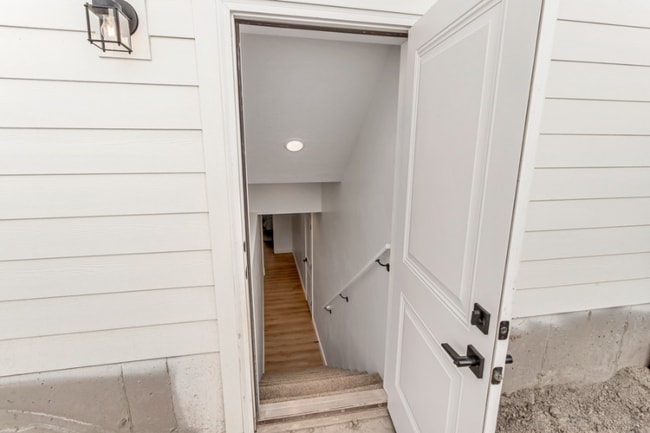 Building Photo - 1302 S 1100 E