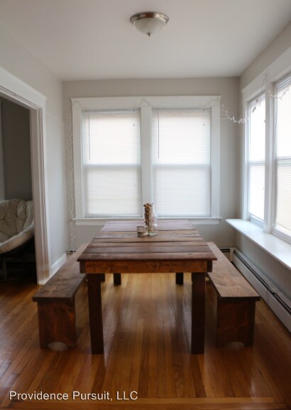Building Photo - 6 br, 2 bath House - 54 Wabun Ave.