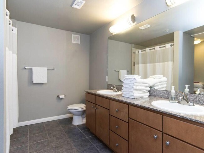 Foto del edificio - 2502 Leon St