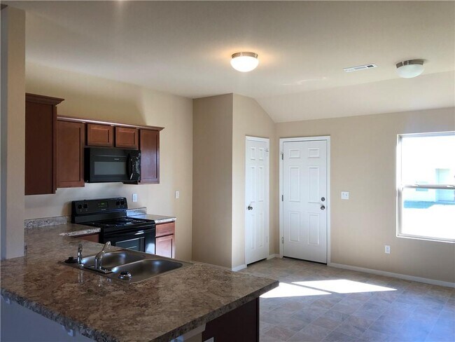 Foto del edificio - 602 W Pittsfield