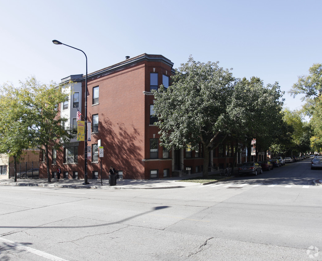 Primary Photo - 801-811 W Bradley Pl