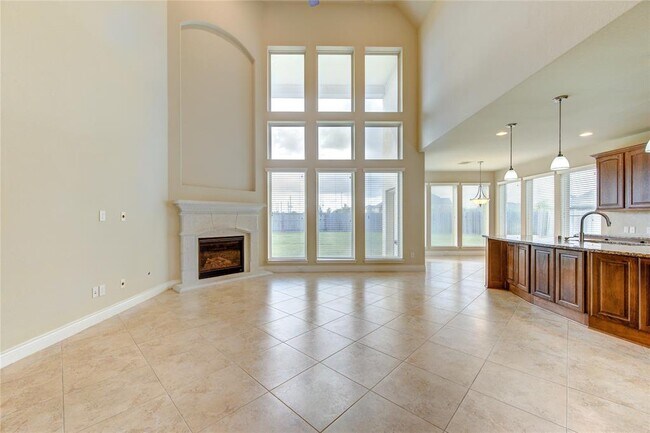 Building Photo - 27326 Walden Gulch Ln