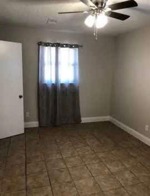 Building Photo - 145 Henna