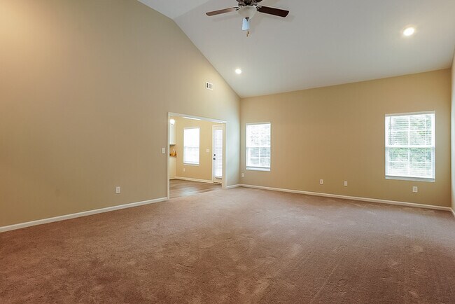 Foto del edificio - 1232 Oak Ln